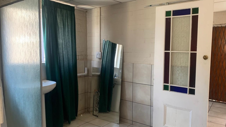 To Let 1 Bedroom Property for Rent in Park West Free State